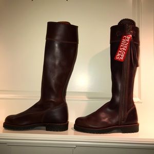 NWT Penelope Chilvers Size 9.5 tall leather boot